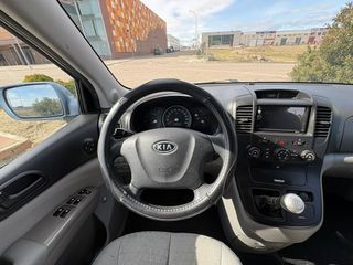 KIA Carnival 2009