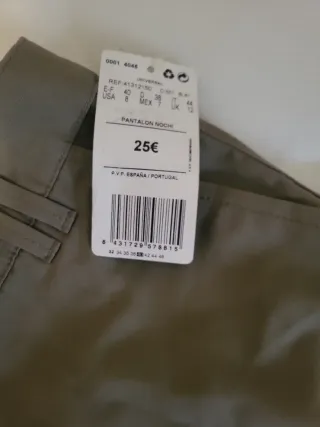 Pantalón chino de mango