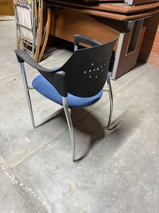 Sillas de oficina, acero, plastico y tela