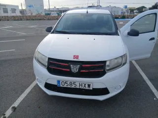 AVERIADO Dacia Logan 2015