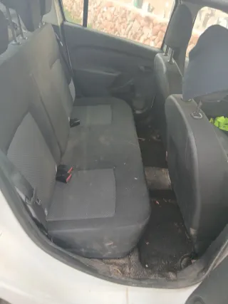 AVERIADO Dacia Logan 2015