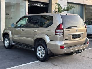 Toyota Land Cruiser (8 plazas)