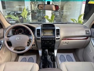 Toyota Land Cruiser (8 plazas)