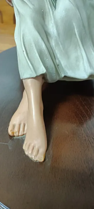 Escultura Mujer en Ánfora de Talleres Mora años 80