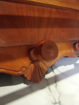 Perchero antiguo madera maciza.