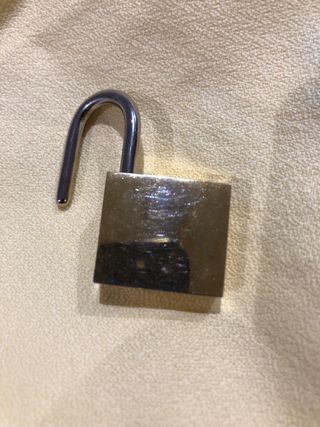 Llavero en forma de candado Dior