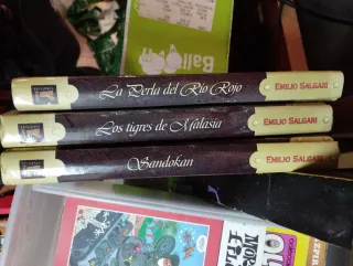 Colección de comics incompleta