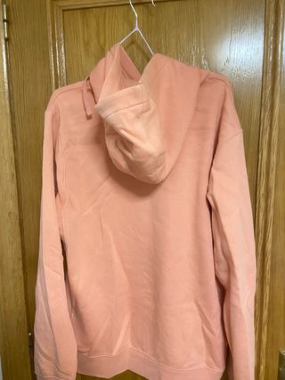 Sudadera color salmón de nike, talla S