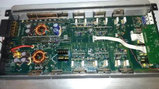 Etapa Vieta 5 canales 4x65 RMS,CANAL SUBWOFER MAL