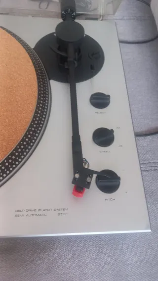 Vendo tocadisco SIGNAAL ST-80 para reparar