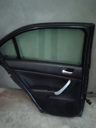 4 Puertas honda accord año 2004 en perfecto estado