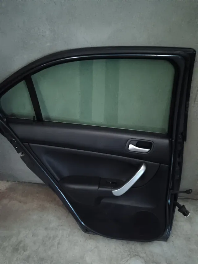 4 Puertas honda accord año 2004 en perfecto estado