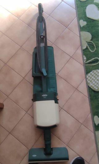 Aspirapolvere FOLLETTO perfettamente funzionante