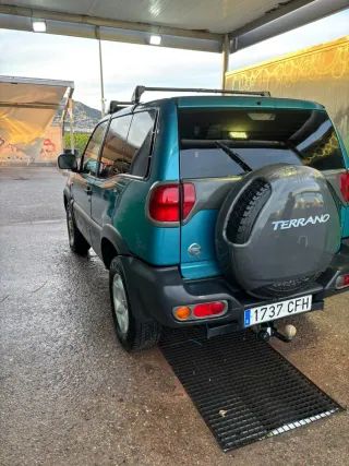Nissan Terrano II 2003