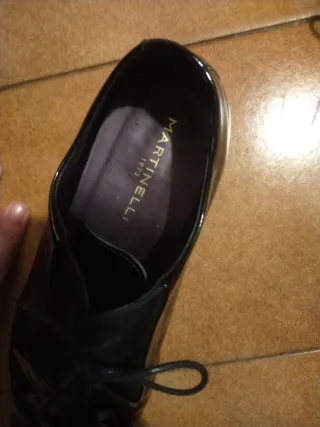 zapatos martinelli 42 charol. llevados muy poco.