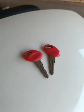 Baúl Shad SH48 + Respaldo + Parrilla SHAD