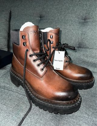 Boots Prada