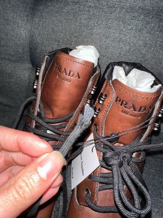 Boots Prada