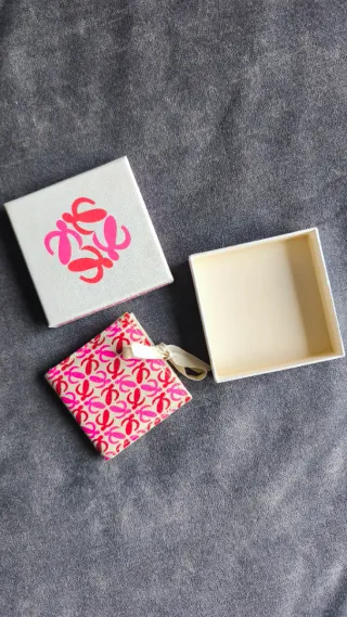 Espejo Loewe vintage sin estrenar.