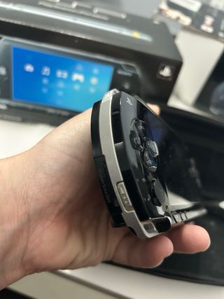 PSP senza giochi nella sua confezione originale