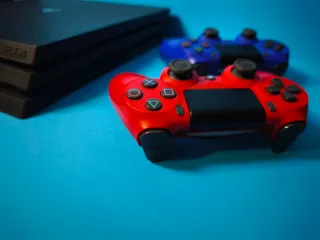 Ps4 Pro 1 Tb + 2 mandos DualShock 4