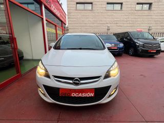 Opel Astra 2015