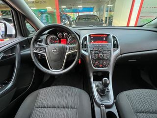 Opel Astra 2015