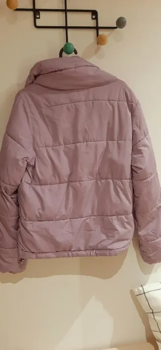 Anorak Stradivarius lila