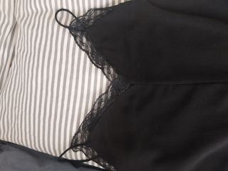 Mono zara negro con escote puntilla