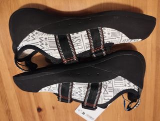 Pies de gatos Millet Easy Up nuevos