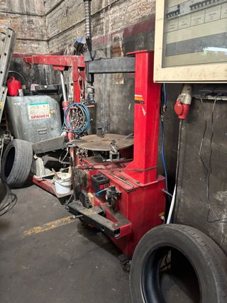 DESMONTADORA ITALIANA SEMIAUTOMATICA SICAM