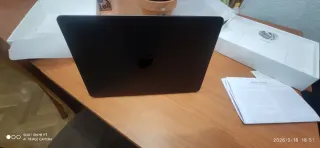 MacBook Air 13" Chip M4 memoria 16GB 512 GB