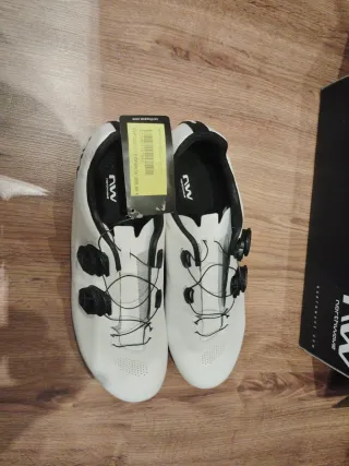 Zapatillas Ciclismo Carretera  Northwave talla 45