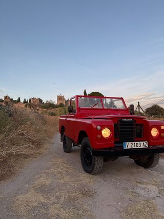 Land Rover Santana 88