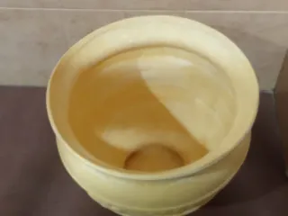 Masetero redondo de terracota