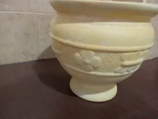 Masetero redondo de terracota