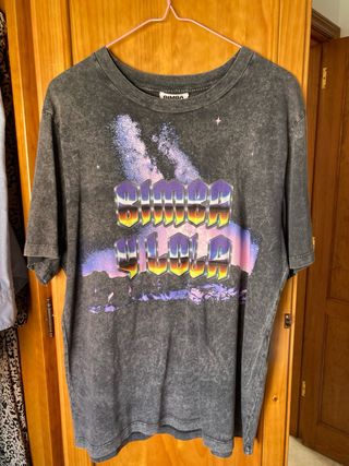 Lote de 60 prendas de ropa + 4 pares de zapatos