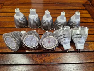 52 focos LED para sustituir incandescentes