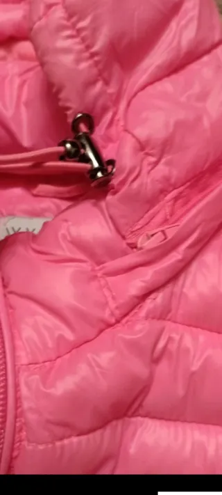 Piumino smanicato leggero