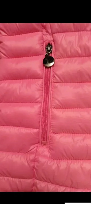 Piumino smanicato leggero