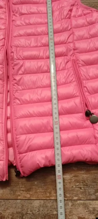 Piumino smanicato leggero