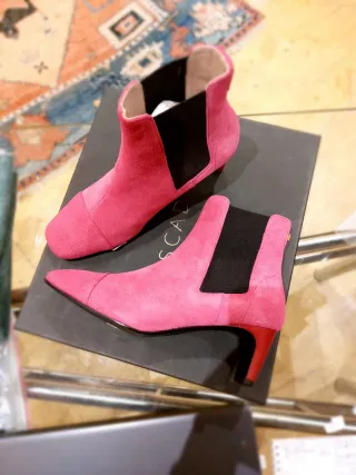 Botines rosas Escada