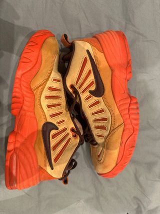 Nike ambush naranjas