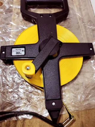 Cinta métrica 30m Tajima