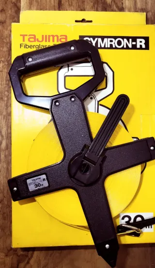 Cinta métrica 30m Tajima