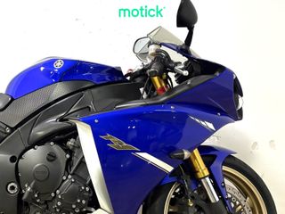 YAMAHA YZF R1