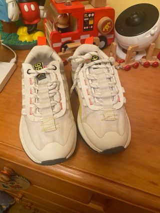 Sneakers Zara bianche n.32