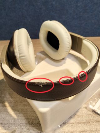 Polk Audio AM5118 - Auriculares de Diadema Cerrados, Color Blanco y marrón