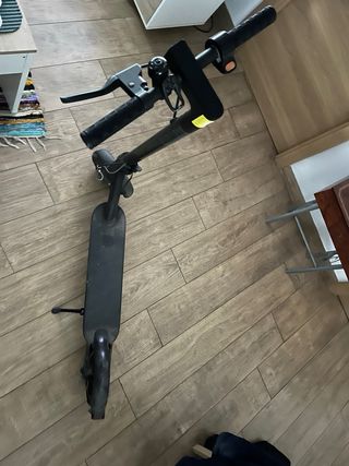 Patinete eléctrico xiaomi esencial