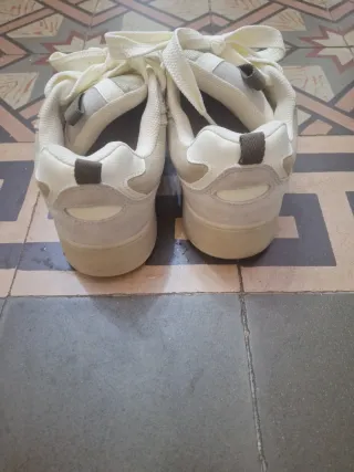 Zapatillas Zara Piel Talla 44 Beige/Blanco